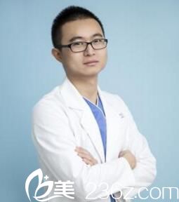 北京美年口腔医院邹立刚